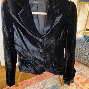 Tahari black velvet blazer